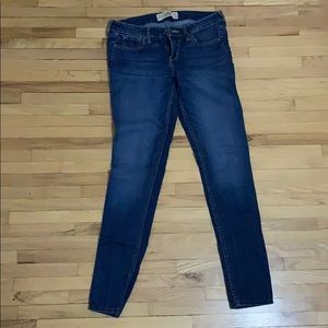 HOLLISTER SUPER SKINNY
